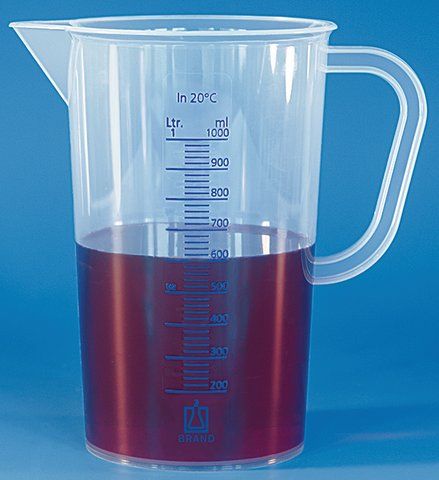 BRAND<sup>®</sup> graduated beaker with handle and spout