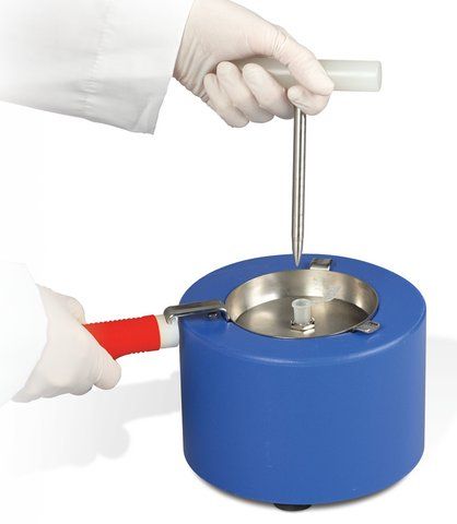 Liquid nitrogen cooled mini mortar