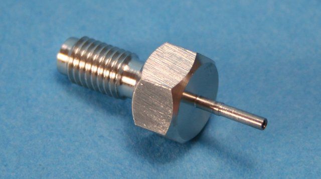 Stainless steel tubing adapter