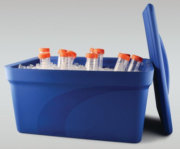 Magic Touch 2<sup>TM</sup> maxi ice pan with lid