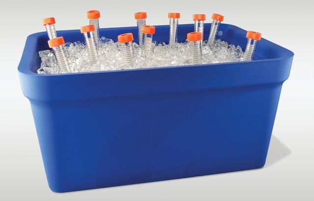 Magic Touch 2<sup>TM</sup> maxi ice pan without lid