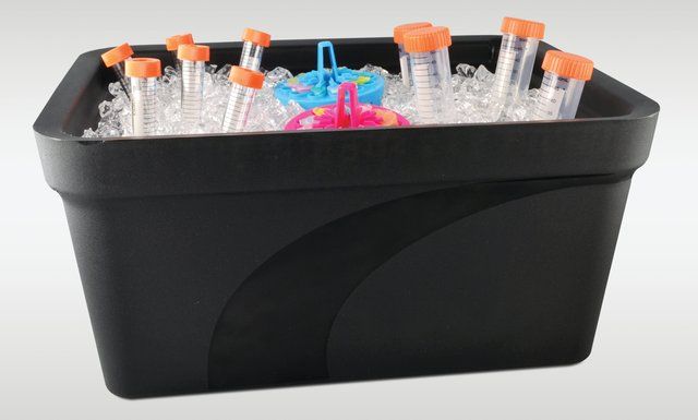 Magic Touch 2<sup>TM</sup> maxi ice pan without lid